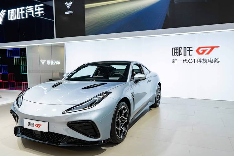 东莞万江区立胜跃企业管理咨询哪吒汽车在智能汽车领域的表现，领途汽车在新能源汽车市场中的影响力